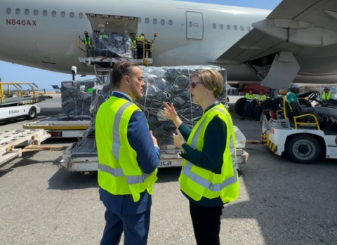 Venezuela recibe m&aacute;s de 6 toneladas de medicamentos desde Estados Unidos