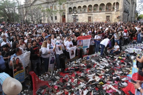 Protesta en Jalisco exige justicia por desaparecidos y condena a autoridades