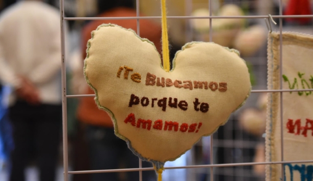 &#039;Tejer memoria&#039;, un homenaje a la lucha por encontrar a los desaparecidos