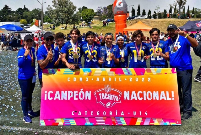 Las instalaciones de la Universidad Anáhuac, en la capital del país, recibieron a la NFL México para realizar el Torneo Nacional de Tochito NFL, en la categoría de 13 y 14 años de edad.