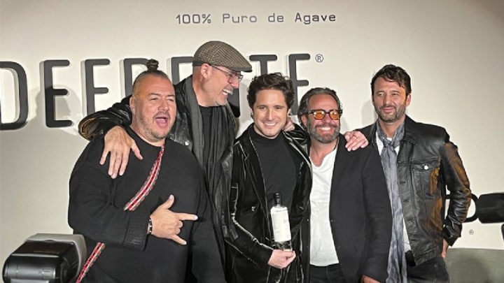 Diego Boneta presenta su nuevo tequila blanco &#039;Defrente&#039;