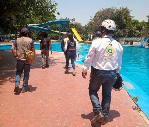 Autoridades de Protección Civil –estatales y municipales– comenzaron los recorridos en los balnearios para verificar que cumplan con las normas de seguridad.