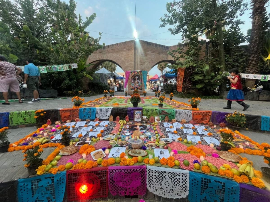 Instalan ofrenda en memoria de desaparecidos en Jojutla