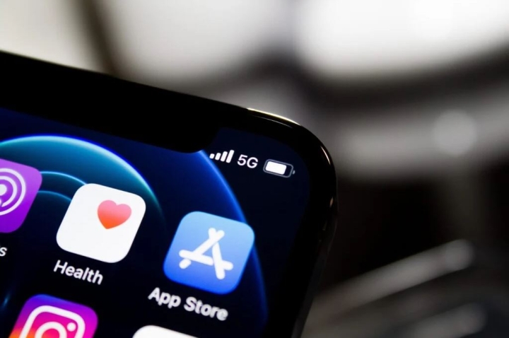 Apple le da la vuelta a Google: usuarios gastaron mucho más dinero en App Store que en Play Store