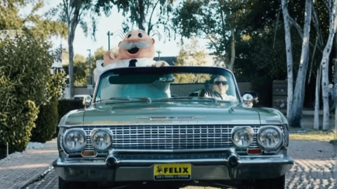 Travis Barker y el Dr. Simi sorprenden con una colaboraci&oacute;n in&eacute;dita: 'Comienza el viaje'