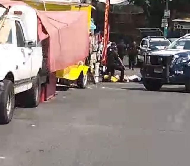 Los tres individuos que viajaban en el taxi fueron arrestados.