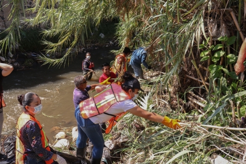 Se suma Sicapez a la limpieza del río Apatlaco