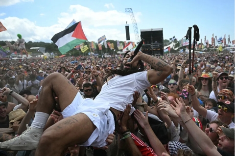 Glastonbury 2025: la música se vuelve protesta con Bob Vylan y Kneecap
