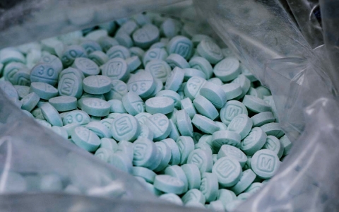 DEA advierte mezcla de fentanilo con sedantes y opioides potentes