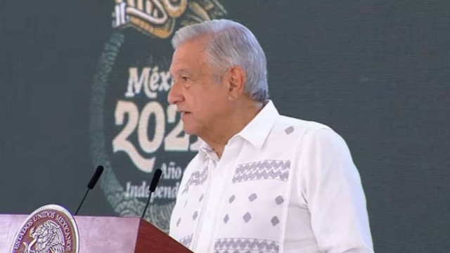 AMLO aseguró que respetará la veda de la consulta popular