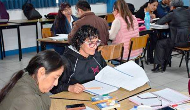 De profesores multichambas y afrodescendientes