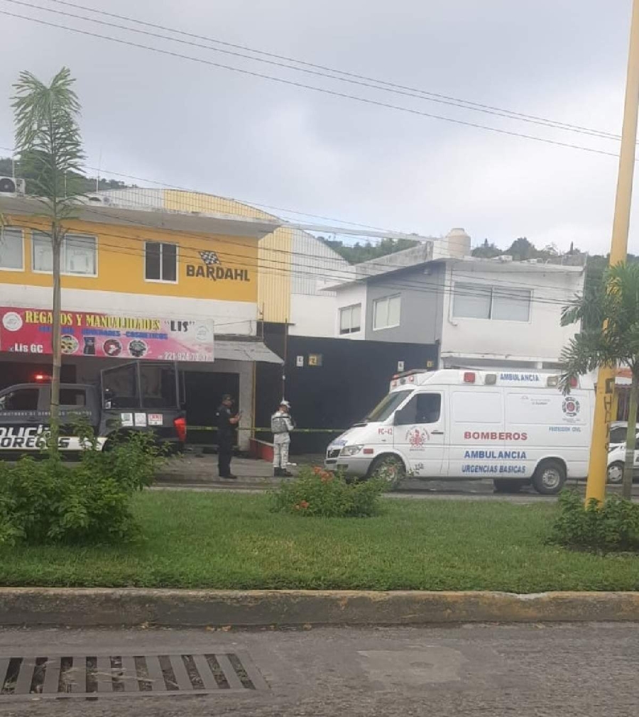 El hombre fue hallado sin vida a orillas del bulevar.
