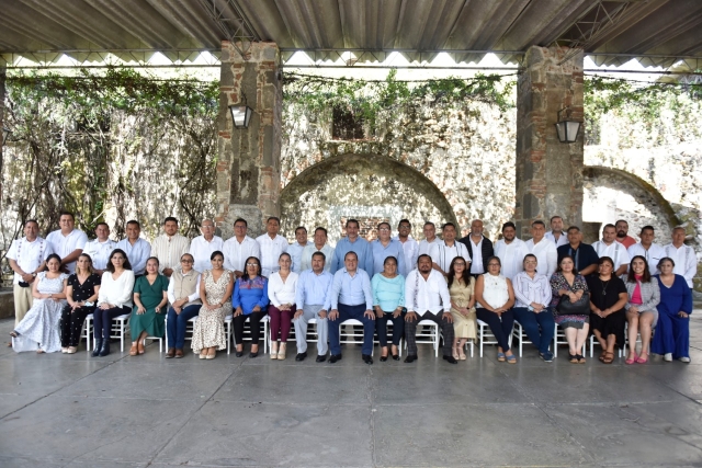 Presenta Cuauhtémoc Blanco proyectos de infraestructura educativa y obras públicas para Temixco