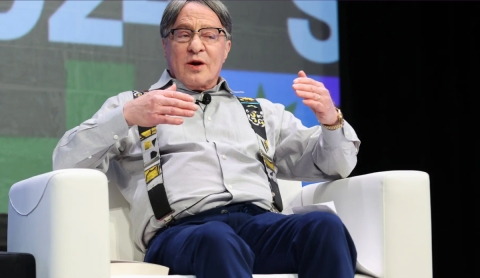 Ray Kurzweil predice un futuro transformado por la inteligencia artificial para 2045