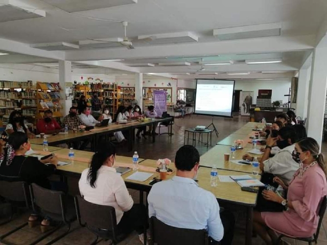 La Bibliotecas Municipal fue la sede donde se impartió el taller.