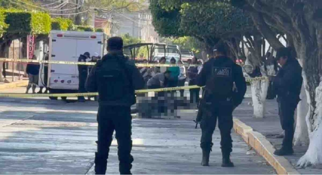 El agente qued&oacute; cerca de la motocicleta que conduc&iacute;a cuando lo atacaron.