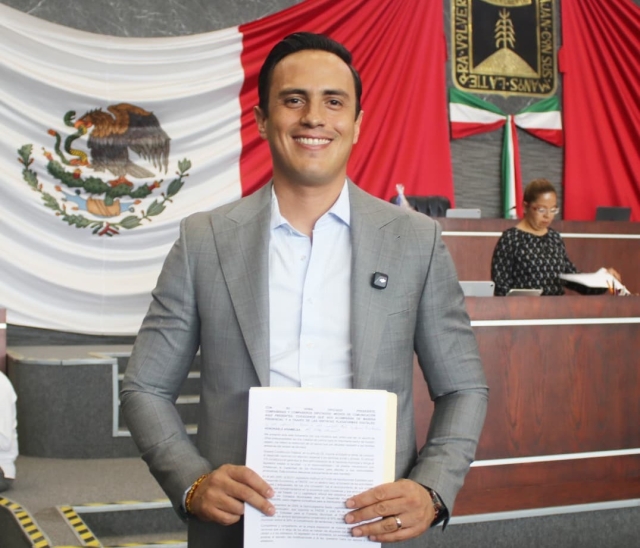 Propone diputado Daniel Mart&iacute;nez Terrazas apoyar a productores artesanos con recursos del Faefom