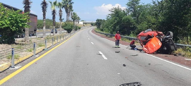 No se informaron las circunstancias que derivaron en la volcadura.