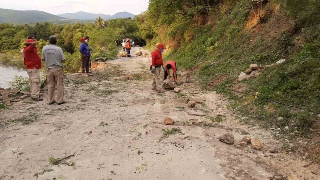 Las autoridades previnieron sobre el riesgo de más deslaves en ésa y otras zonas por la temporada de lluvias.