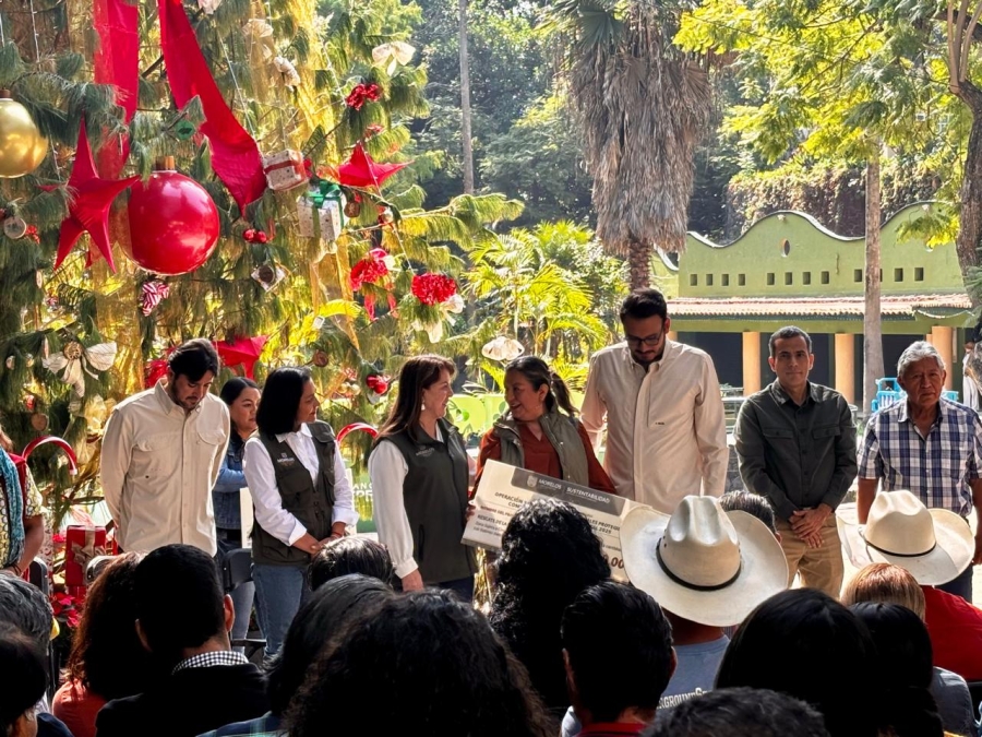 Entrega gobernadora recursos a comunidades y ejidos para el manejo de Áreas Naturales Protegidas
