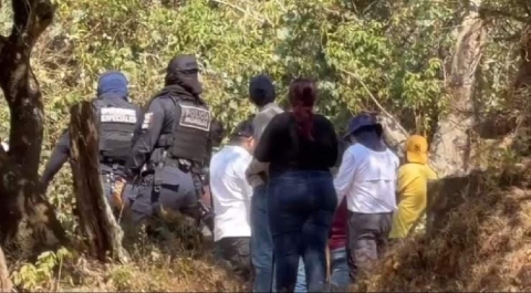 Este viernes, una comitiva interinstitucional realiz&oacute; labores de b&uacute;squeda en el bosque cercano a la UAEM, en Chamilpa.
