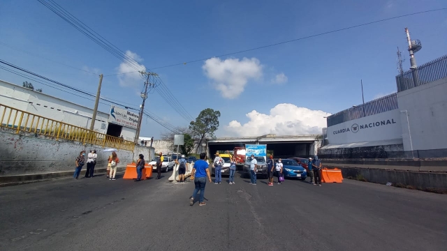 Protestan vecinos de la colonia Satélite por falta de agua