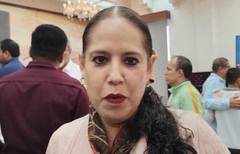 Avanza Educación en reglamentación para prohibir el uso del celular en escuelas