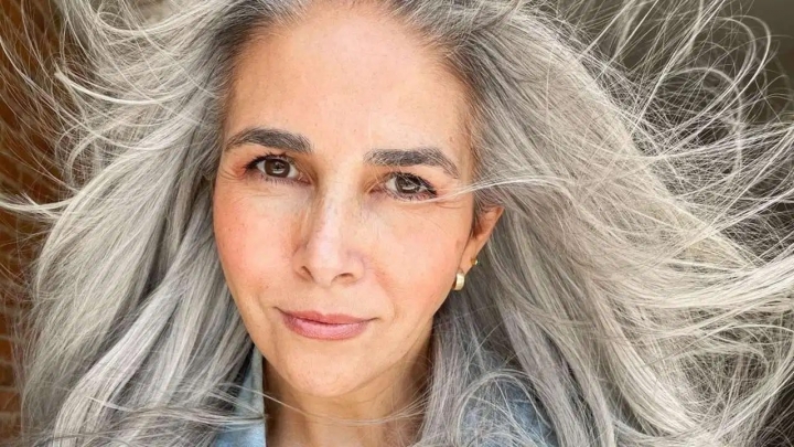 Matizador de canas casero para una hermosa cabellera platinada