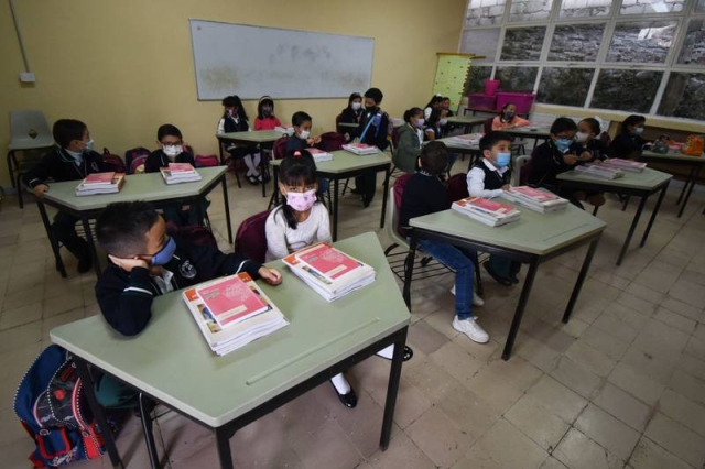 Plan educativo de la SEP: Esto dijo AMLO tras la suspensión legal de la prueba piloto