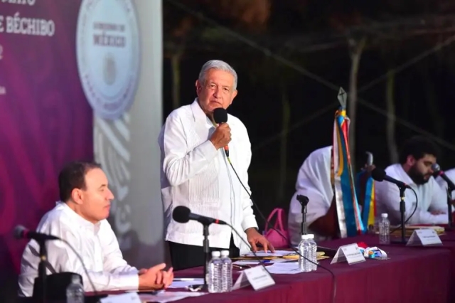 &quot;Que se vayan al carajo&quot;: AMLO a críticos de contratación de médicos cubanos