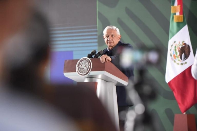 Nuevos libros de la SEP no serán retirados, &#039;sería un atraso&#039;: AMLO