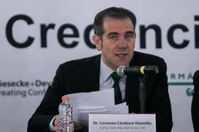 Denuncia Morena ante el INE a Lorenzo Córdova por desvío de recursos públicos