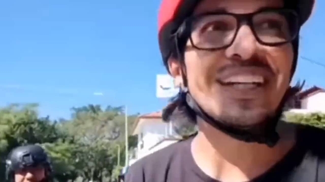 Detienen a ciclista por “viajar a exceso de velocidad”.