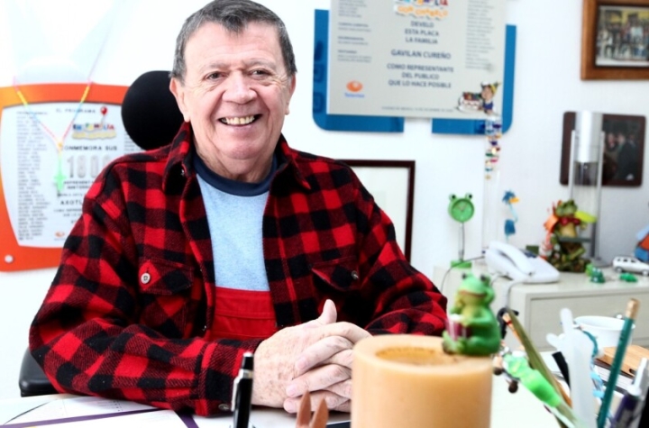 &quot;Solo un milagro podría salvarlo&quot;, aseguran que Chabelo padece un cáncer agresivo y fue desahuciado