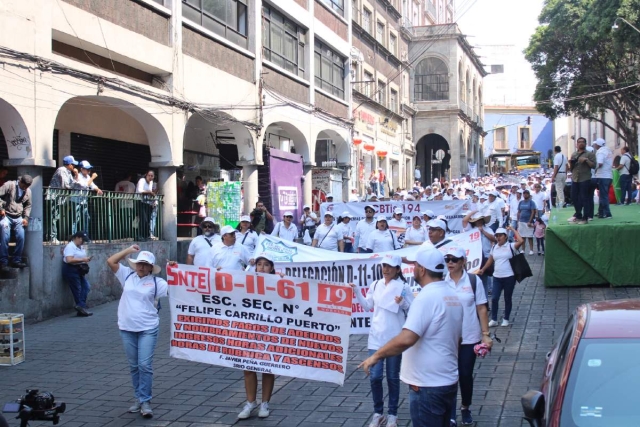 Integrantes del SNTE demandaron al ISSSTE atención de calidad.  