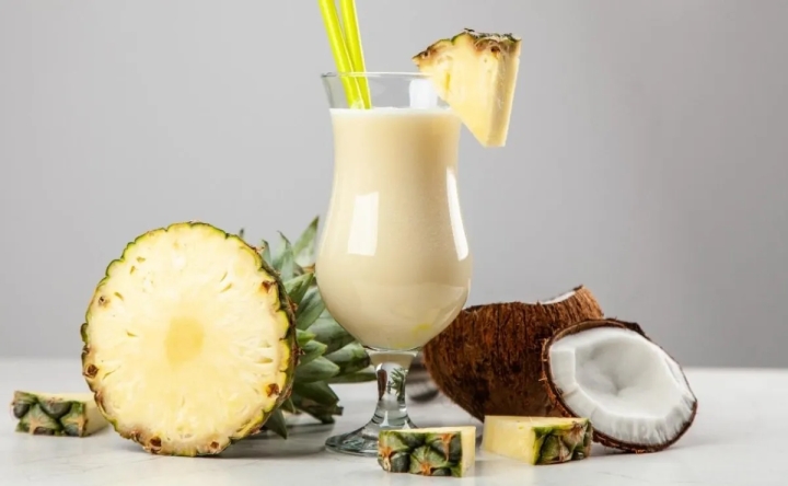 Piña colada casera: Refresca tus tardes con sabor tropical irresistible