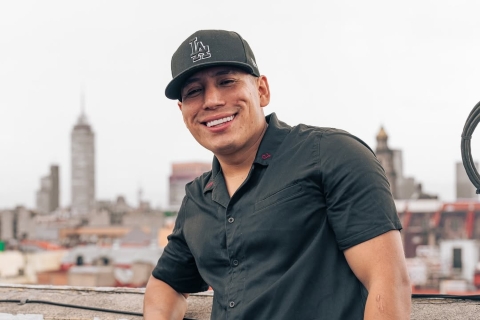 El influencer Yulay brinda apoyo a damnificados por inundaciones en Poza Rica, Veracruz