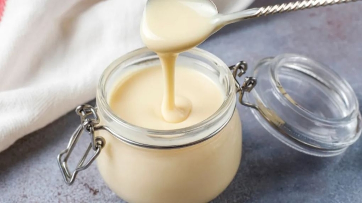 Aprende a preparar leche condensada sin azúcar: Receta fácil y rápida