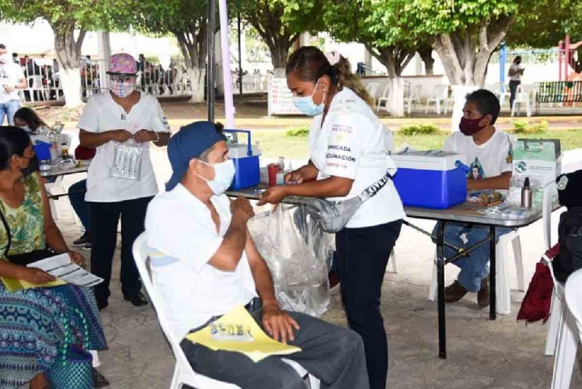 Concluyeron ayer las dos jornadas de vacunación para personas de 40 a 49 años en Jojutla. Aunque por la tarde se incrementó la demanda y se alargó el horario, no todos acudieron a vacunarse.