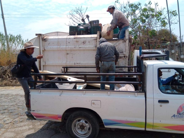 Ésta es la segunda campaña de descacharrización que se efectúa en Atlatlahucan durante este año.