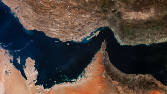 Ir&aacute;n garantiza paso seguro a buques filipinos en el estrecho de Ormuz