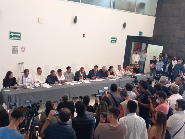 Defienden diputados locales legalidad del paquete económico 2023 aprobado ayer