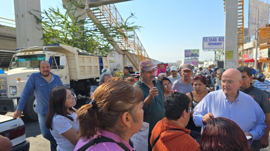 Protestan vecinos de colonia Adolfo López Mateos por la falta de agua