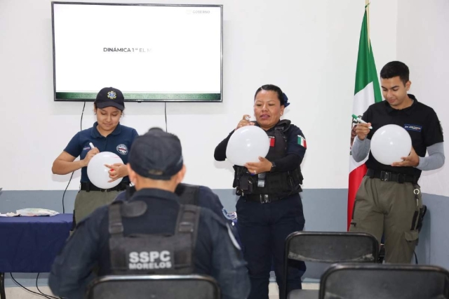 Capacitan a polic&iacute;as de Coatetelco en diversidad sexual y derechos humanos