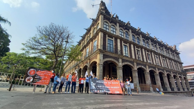 Se manifiestan en el primero de mayo para exigir respeto a derechos laborales