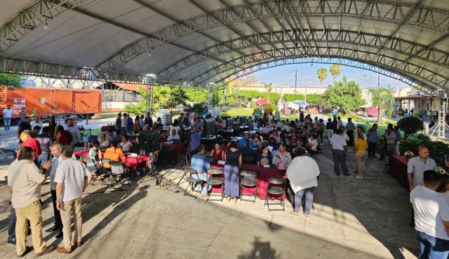 En el foro hubo un total de 205 participantes.