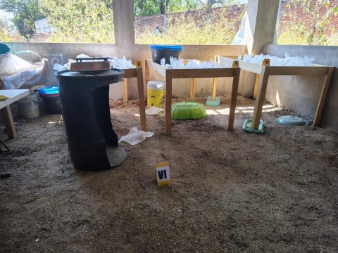 Las instalaciones fueron halladas en un terreno ubicado en la zona de &ldquo;Rancho Nuevo&rdquo;, en la colonia 13 de Septiembre de Yautepec, inform&oacute; la SSPC. 