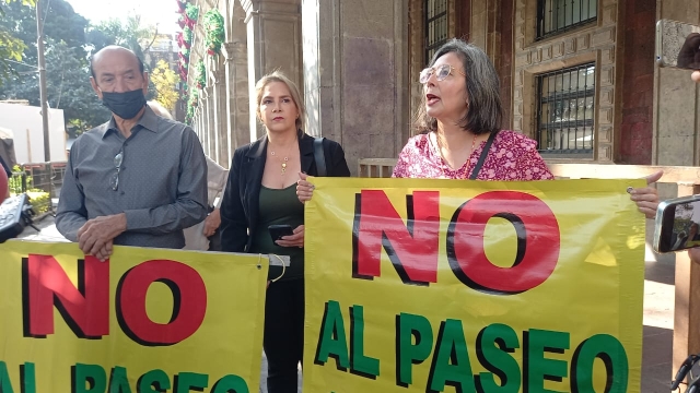 Protestan vecinos de avenida Palmira contra ciclovía