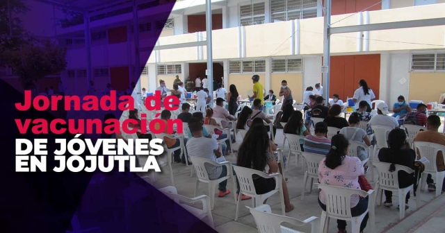  Empezó con mucha demanda, pero terminó con baja afluencia, el primero de dos días de vacunación contra la covid para el sector de 18 a 29 años en Jojutla.