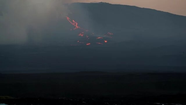 Disminuye flujo de lava del volcán La Cumbre en Islas Galápagos